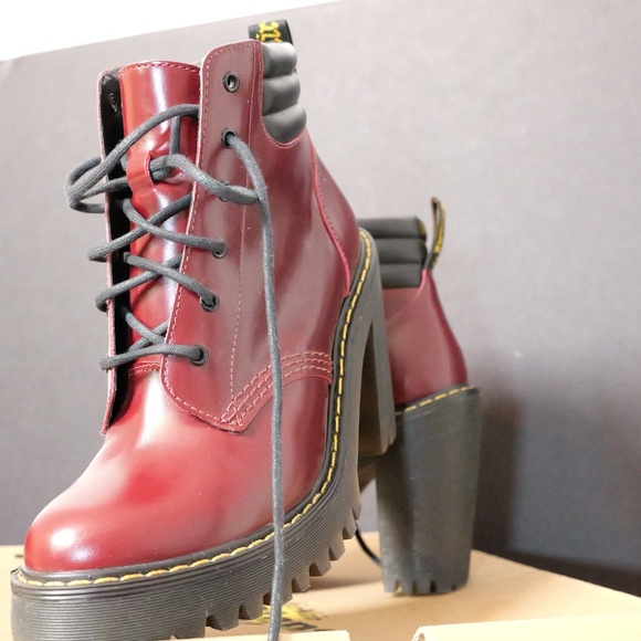 NEW* Dr. Marten Persephone boots in cherry Size 6 - Picture 3 of 11